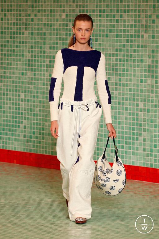 Spring-Summer 2025 Tory Burch Look 27