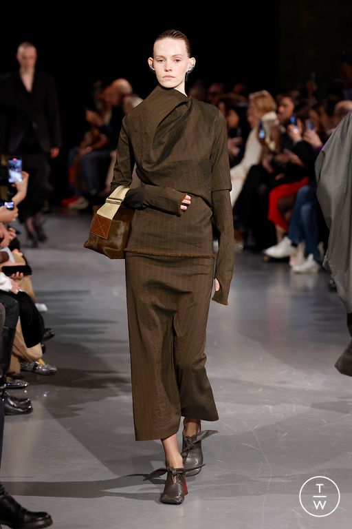 FW25 Uma Wang Look 2