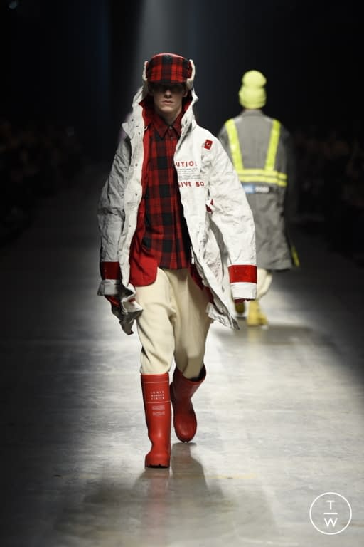 F/W 18 Undercover Look 41