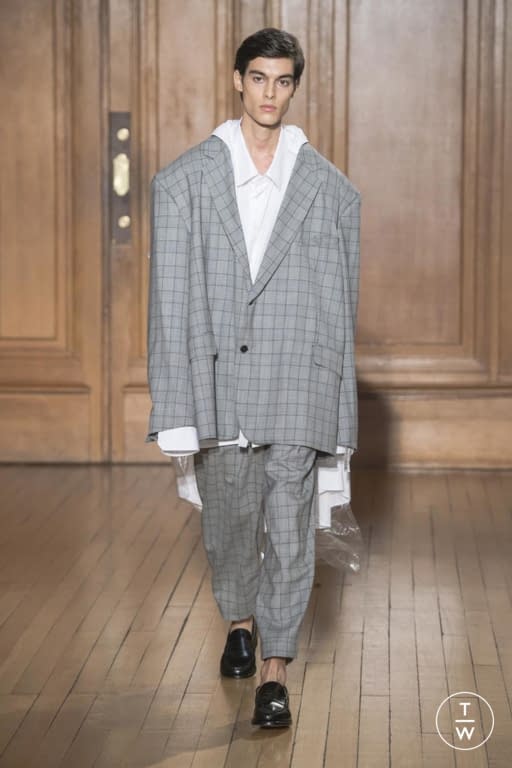 F/W 18 Hed Mayner Look 18