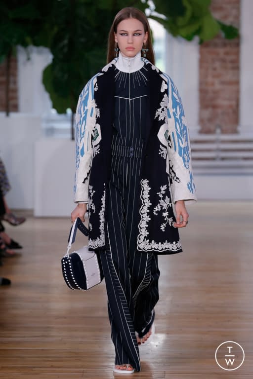 RS18 Valentino Look 5