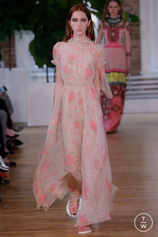 RS18 Valentino Look 63