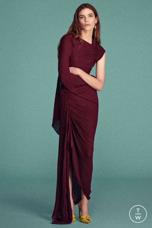 PF26 Victoria Beckham Look 15