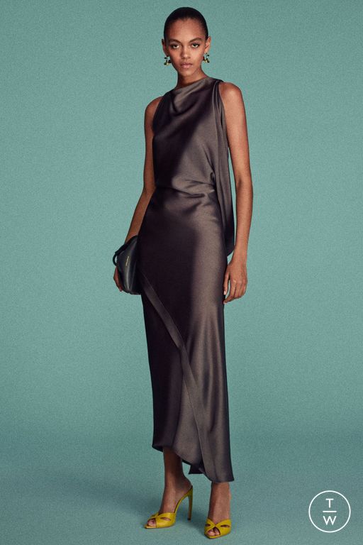 PF26 Victoria Beckham Look 21