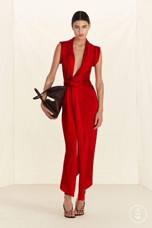 RS 26 Victoria Beckham Look 12