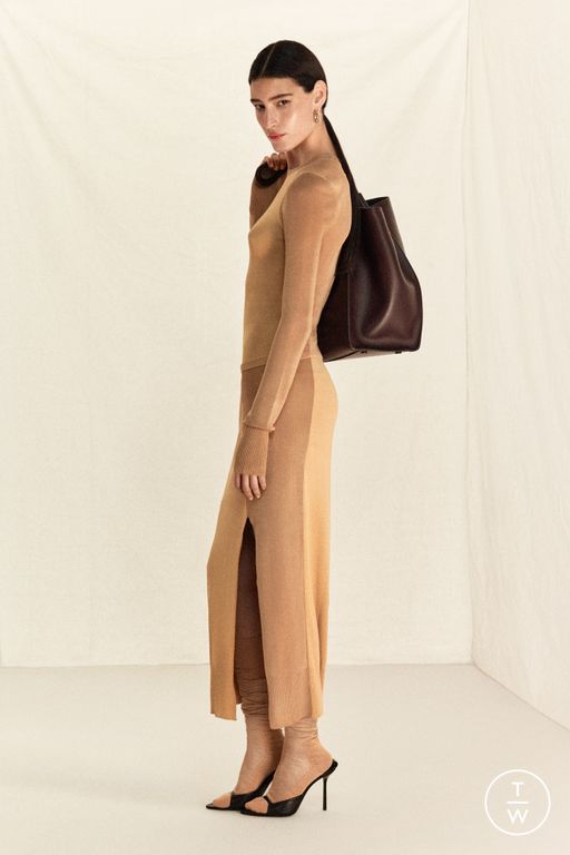 RS 26 Victoria Beckham Look 19