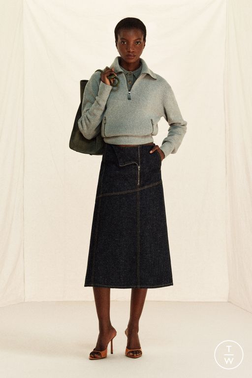 RS 26 Victoria Beckham Look 36