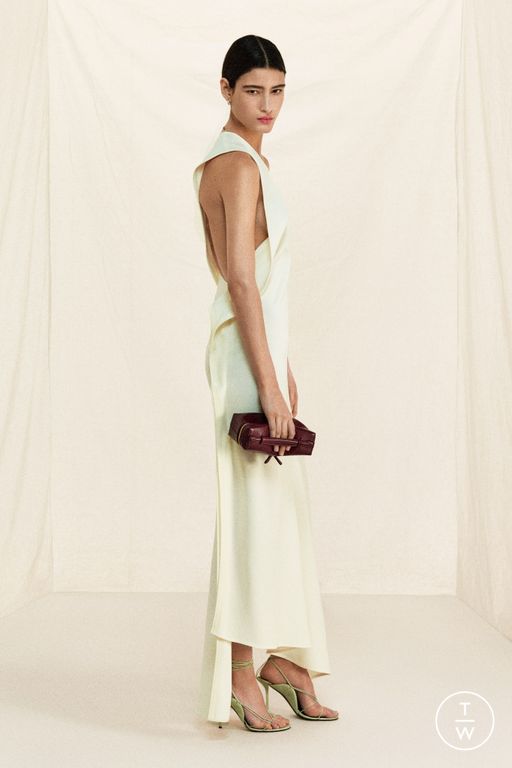 RS 26 Victoria Beckham Look 4