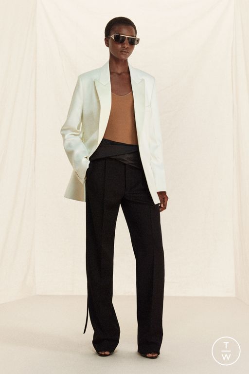 RS 26 Victoria Beckham Look 7