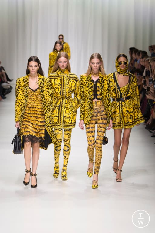 Versace S/S 18 womenswear #61 - Tagwalk: The Fashion Search Engine