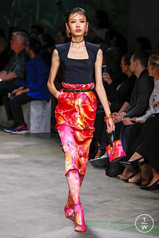 Versace SS20 womenswear #53 - Tagwalk: The Fashion Search Engine