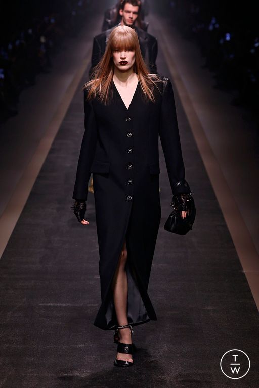 FW25 Versace Look 4