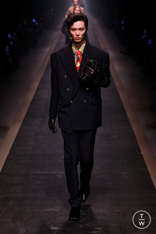 FW25 Versace Look 11