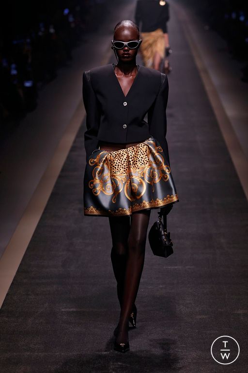 FW25 Versace Look 15