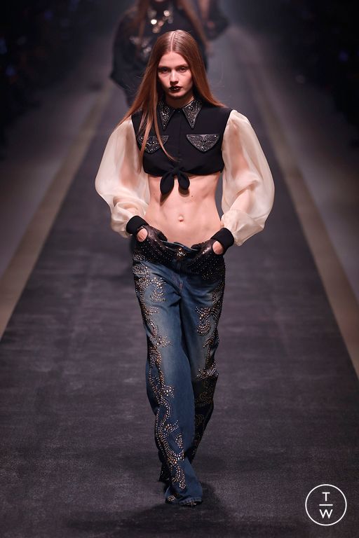 FW25 Versace Look 22