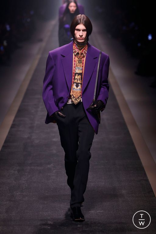 FW25 Versace Look 27