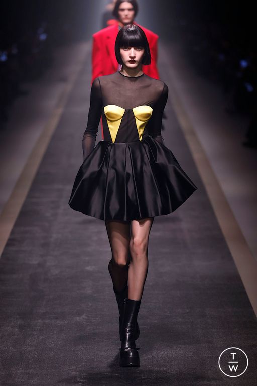 FW25 Versace Look 30