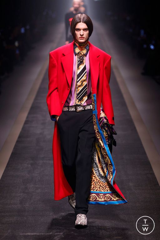 FW25 Versace Look 31