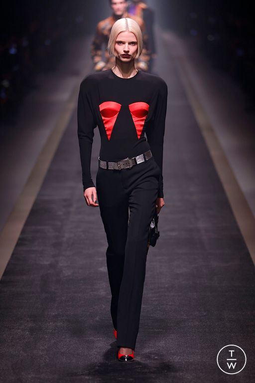 FW25 Versace Look 32
