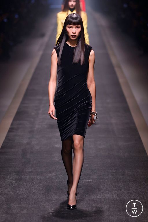 FW25 Versace Look 44