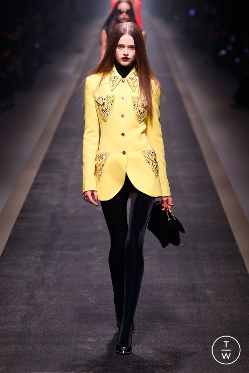 FW25 Versace Look 45