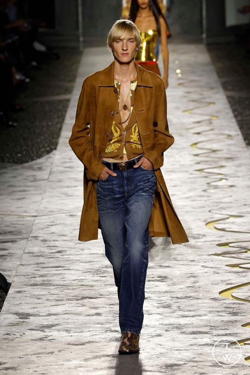 Spring-Summer 2025 Versace Look 29