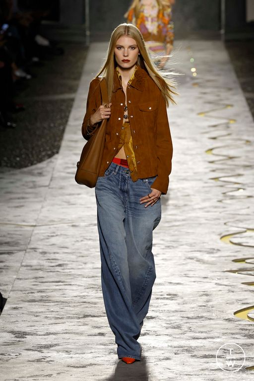 Spring-Summer 2025 Versace Look 32