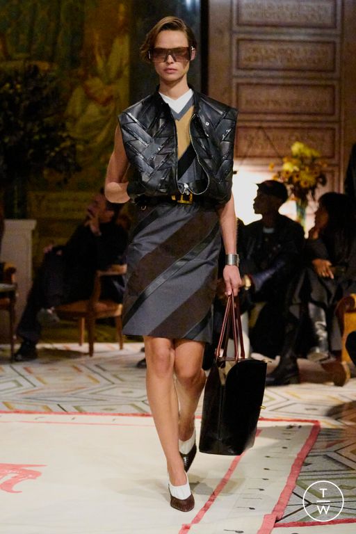 SS26 Versace Look 42