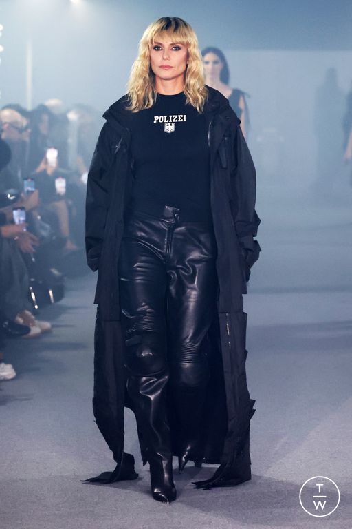 Spring-Summer 2025 VETEMENTS Look 20