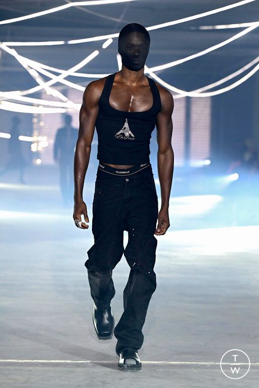 SS26 VETEMENTS Look 37