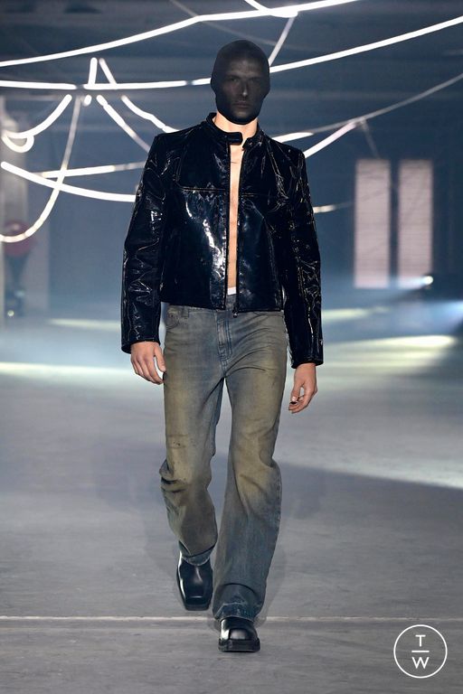 SS26 VETEMENTS Look 38