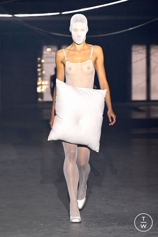 SS26 VETEMENTS Look 50