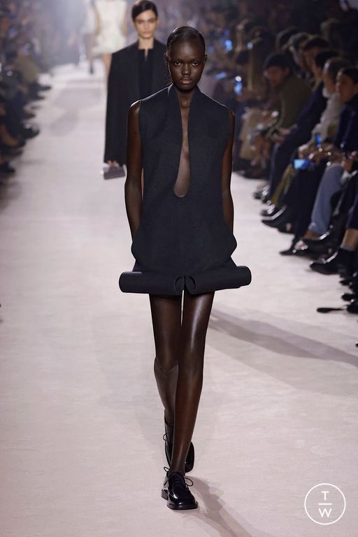 FW25 Victoria Beckham Look 8