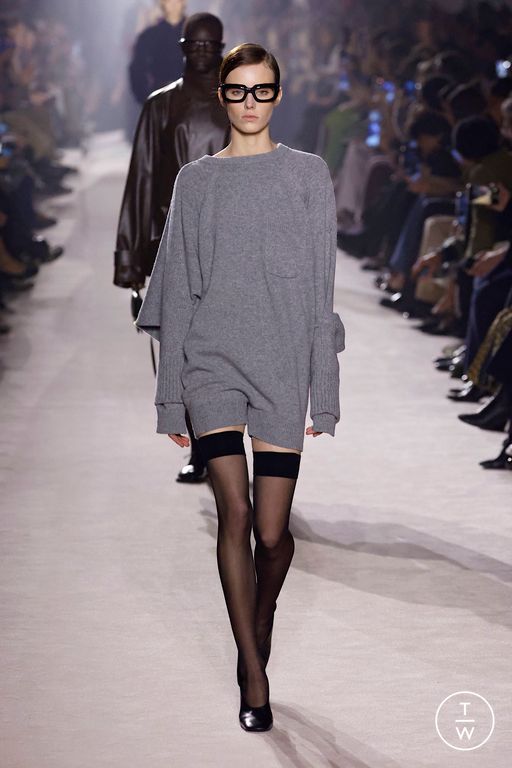 FW25 Victoria Beckham Look 19