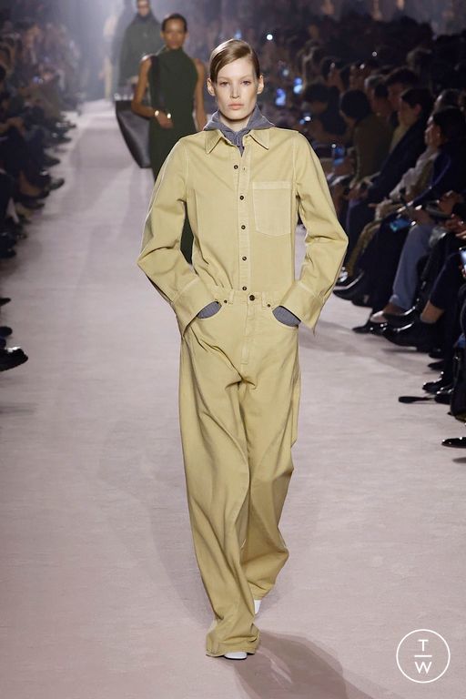 FW25 Victoria Beckham Look 24