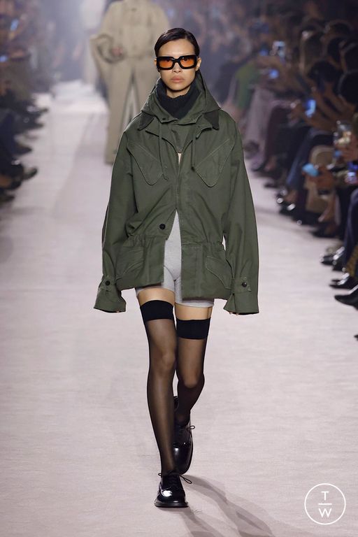 FW25 Victoria Beckham Look 26