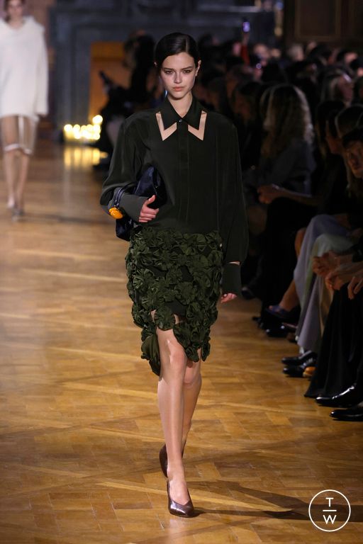 FW26 Victoria Beckham Look 15