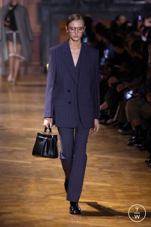 FW26 Victoria Beckham Look 18