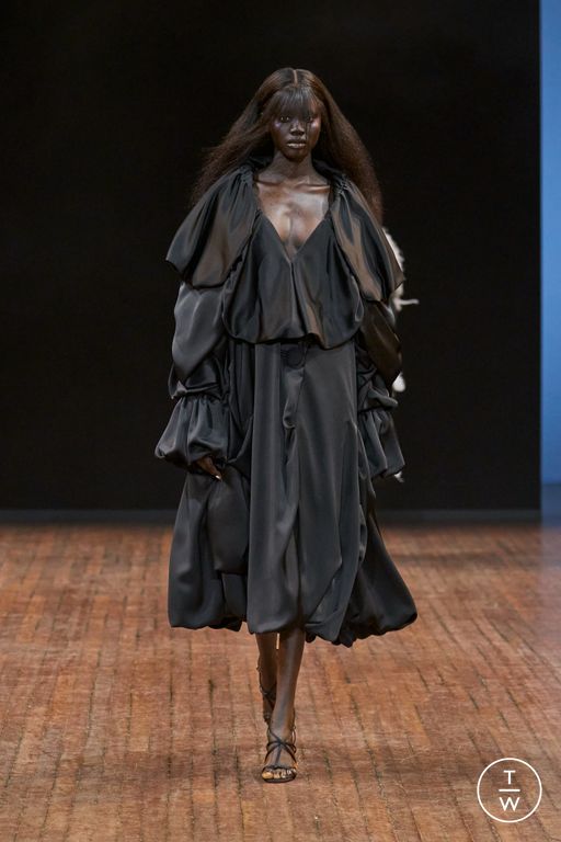 FW25 Viktor & Rolf Look 2