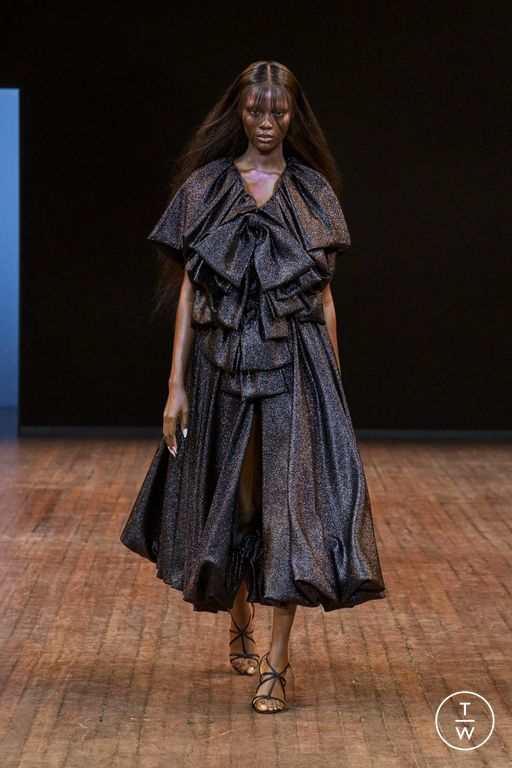 FW25 Viktor & Rolf Look 12