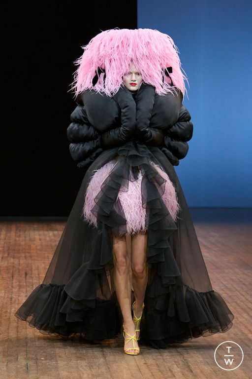 FW25 Viktor & Rolf Look 27