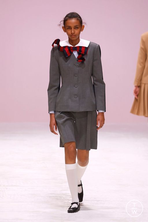 FW25 Vivetta Look 18