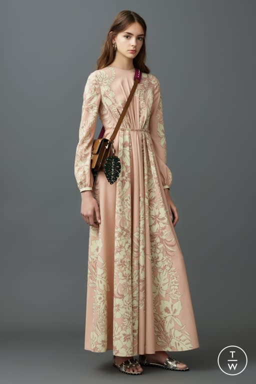 RS17 Valentino Look 18