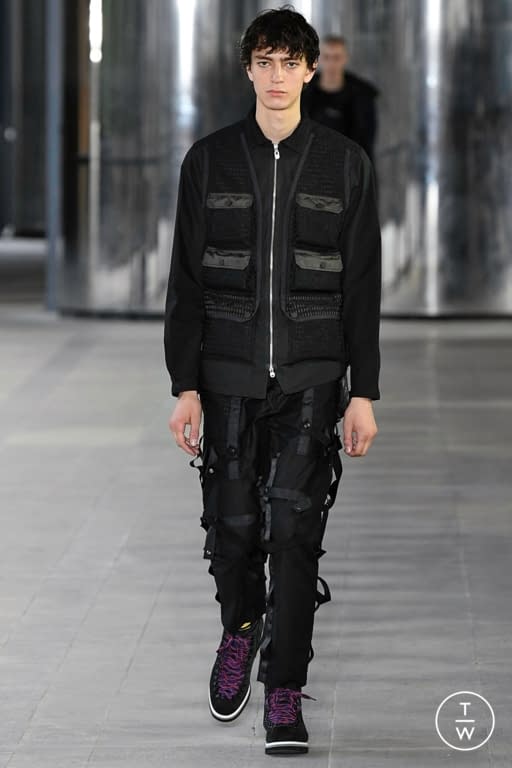 SS20 White Mountaineering Look 3