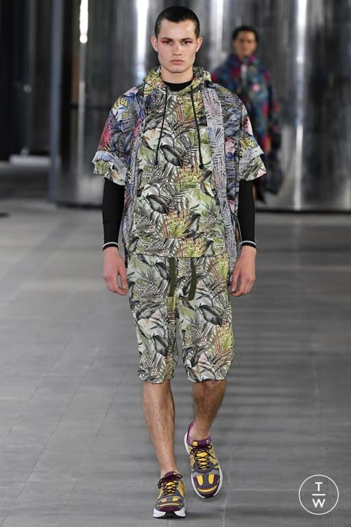 SS20 White Mountaineering Look 15