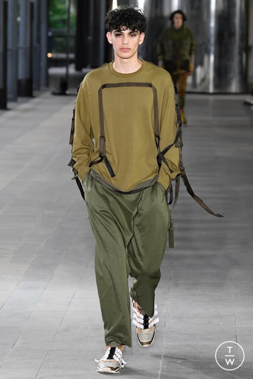 SS20 White Mountaineering Look 33