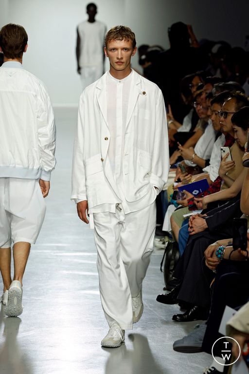 Spring-Summer 2025 White Mountaineering Look 2