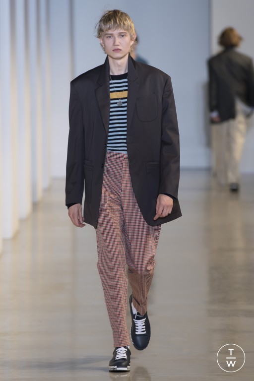 S/S 18 Wooyoungmi Look 39