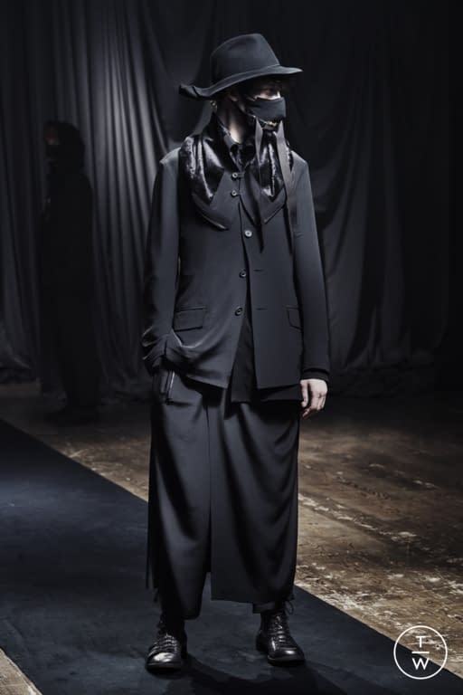 FW21 Yohji Yamamoto Look 13