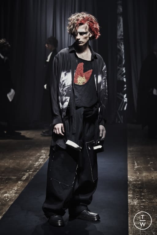 FW21 Yohji Yamamoto Look 18